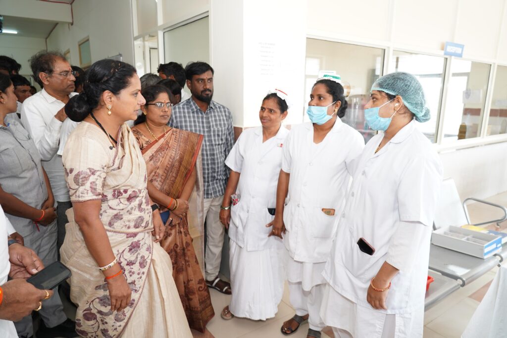 Kalvakuntla Kavitha inspecting the Alampur 100-bed government hospital facilities
