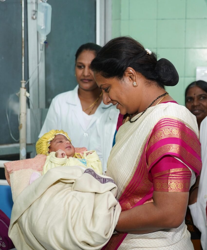 Telangana Jagruti leader Kavitha demands 100-bed hospital at Aleru