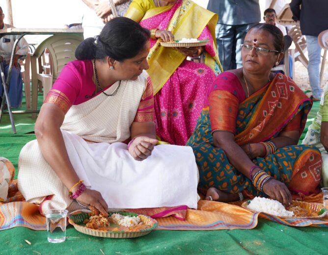 Kalvakuntla Kavitha visits Baswapur Reservoir displaced families