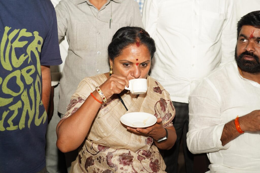 Kalvakuntla Kavitha questions governance issues with Gadwal locals