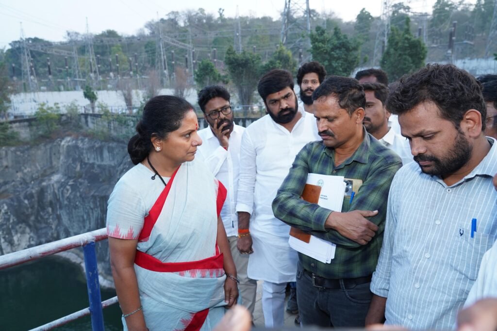 Telangana Jagruti leader Kavitha reviews damaged motors at Ellur Pump House