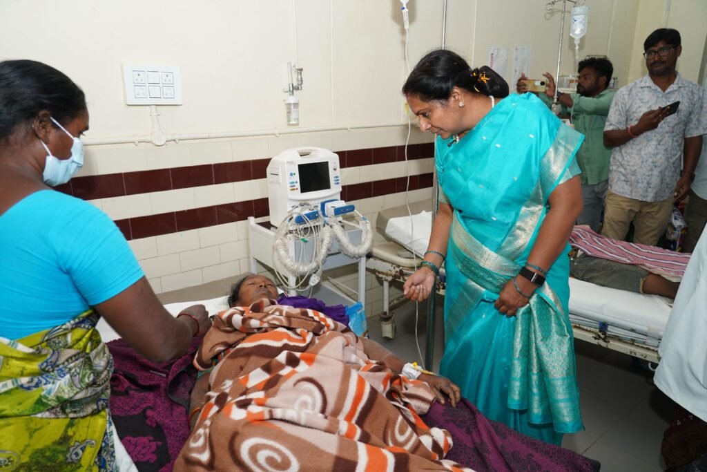 Telangana Jagruthi president Kalvakuntla Kavitha visiting Kothagudem district hospital and highlighting lack of medical facilities.