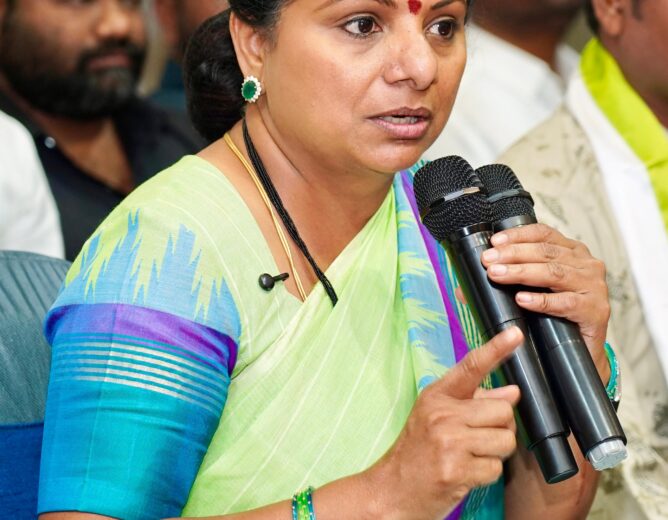 Kalvakuntla Kavitha addresses media in Bhuvanagiri
