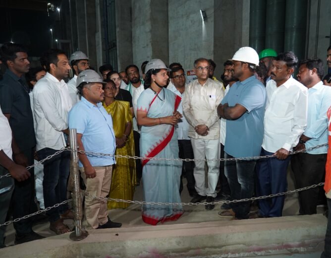 Telangana Jagruti leader Kavitha during Janambata in Nagar Kurnool