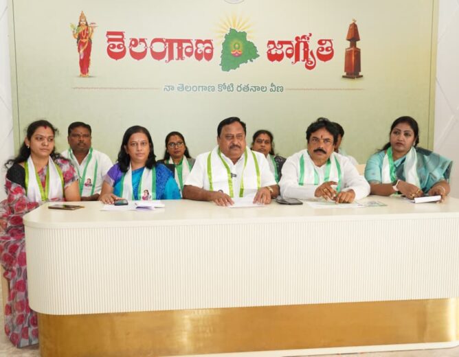 Jagruthi Working President L. Roop Singh addressing a press meet in Hyderabad on changes to the rural employment guarantee scheme