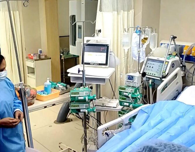 Kalvakuntla Kavitha visits injured excise constable Soumya at NIMS Hospital