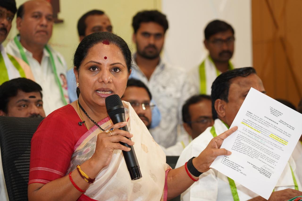 Kalvakuntla Kavitha speaking on Singareni contracts controversy
