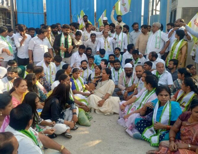 Kalvakuntla Kavitha arrested during protest against illegal construction on Musi river in Narsingi