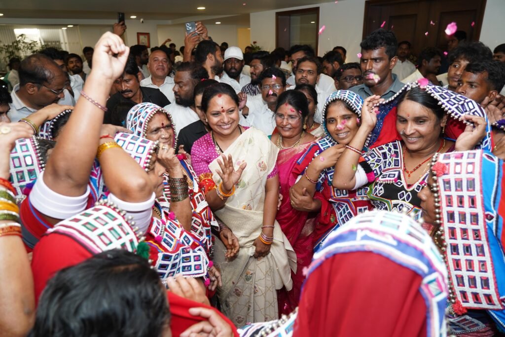 Kavitha birthday celebrations with supporters Hyderabad