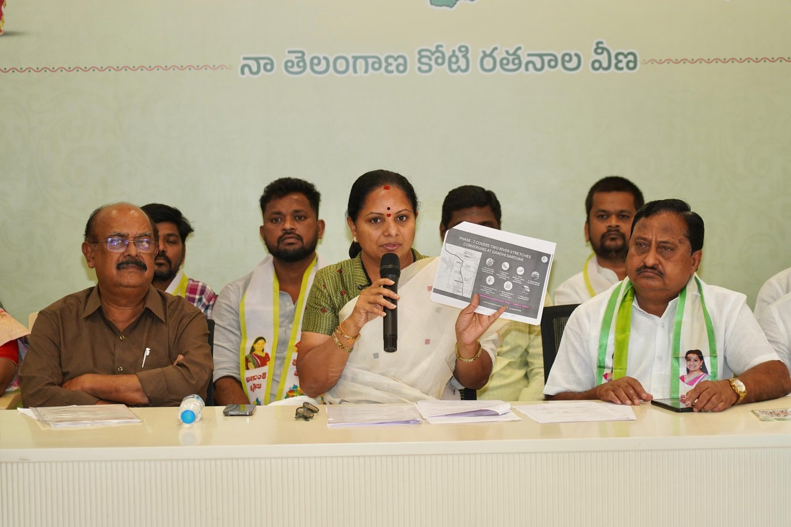 Kalvakuntla Kavitha speaking about Musi river project and Hydra demolitions in Hyderabad