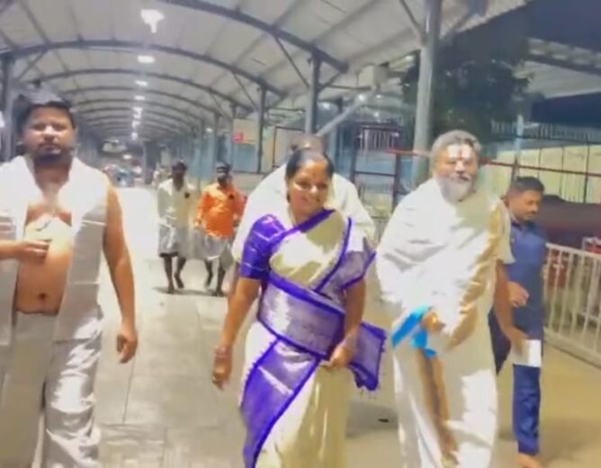 Kalvakuntla Kavitha offers prayers at Tirumala Venkateswara temple after Alipiri walk