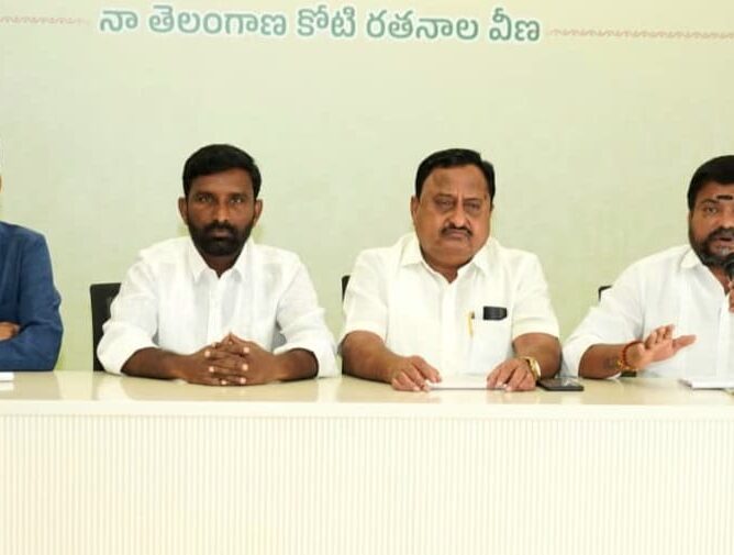 K Kavitha launching PanchaJanya political initiative in Telangana addressing public issues