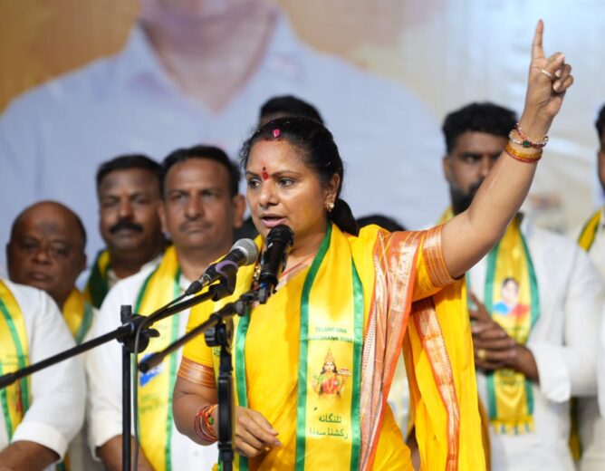 Telangana Rakshana Sena Chief Kalvakuntla Kavitha addressing the media on student protests and youth promises in Hyderabad