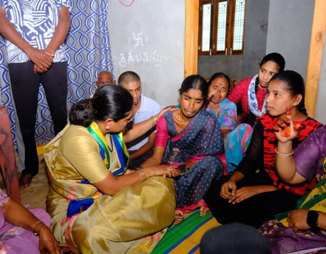 Kalvakuntla Kavitha visits Nerella victim families and demands ₹1 crore compensation and action against responsible police officials