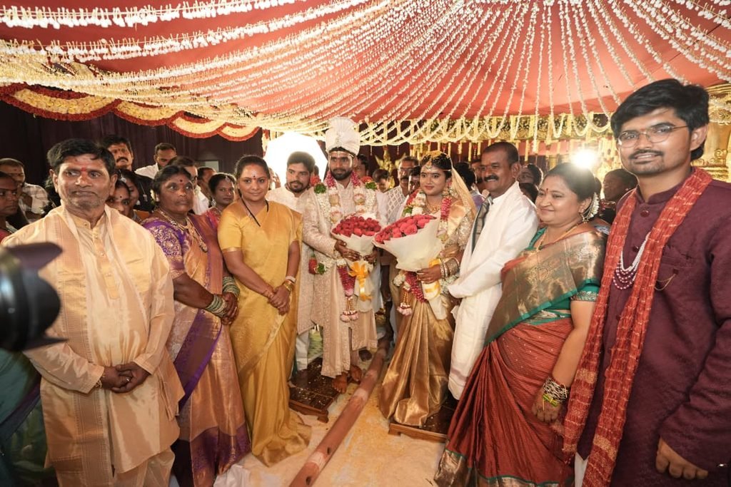 Kalvakuntla Kavitha participated as a family member in a Telangana Rakshana Sena leader’s wedding, performing traditional Mudiraj rituals and blessing the bride.