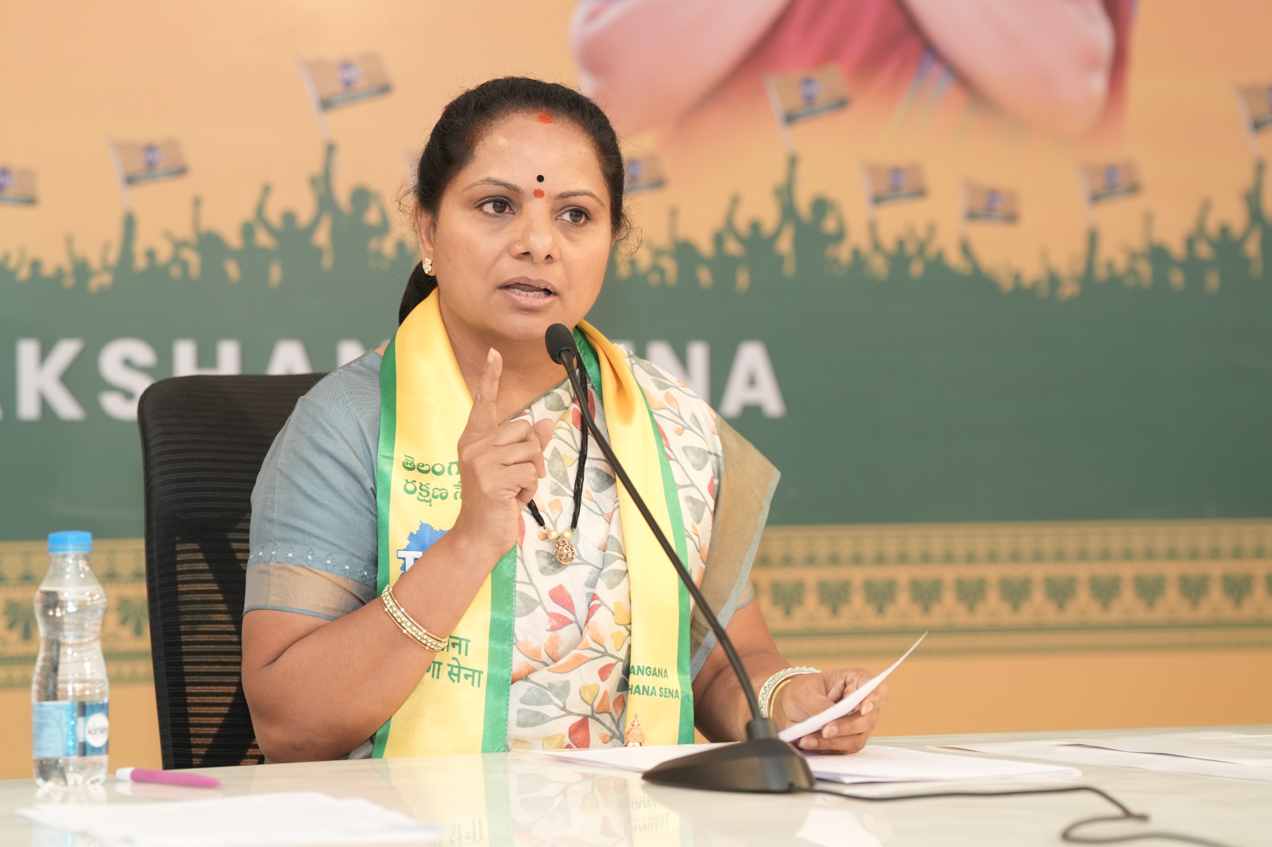 Kalvakuntla Kavitha hits back at KTR over his remarks on BRS leadership, saying she speaks with specific evidence and questioning his criticism of KCR.