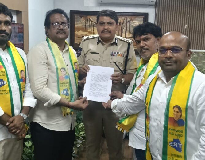 TRS leaders file complaint against Telangana Police constable over alleged remarks targeting Kalvakuntla Kavitha