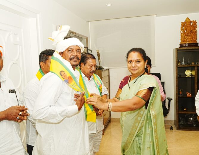 Nagoba Temple priest Mesram Anandrao joins Telangana Rakshana Sena as K Kavitha plans a major public meeting in Indravelli in October.