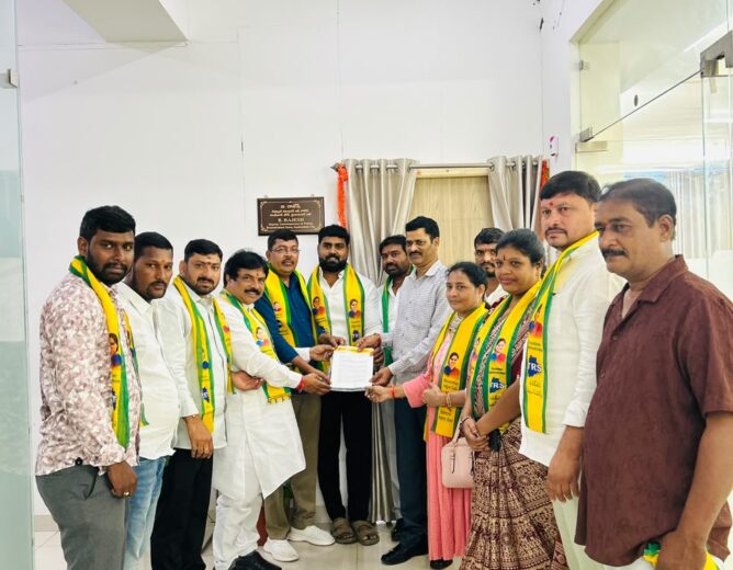 Uke Sirisha murder case: Telangana Rakshana Sena seeks action against Prime Care Hospital in Thukkuguda.