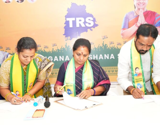 Kalvakuntla Kavitha Registers as Graduate MLC Voter