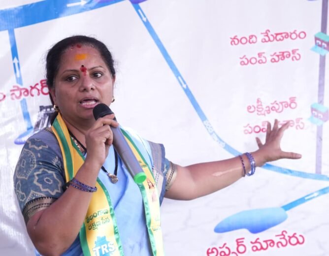 Pranahita Water: Kalvakuntla Kavitha Demands Cofferdam Before November End | Will Protest at Kannepalli Pump House